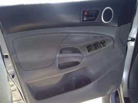 2006 TOYOTA TACOMA, SILVER, CREW CAB, 4.0L, AT, 2WD,  Z26367